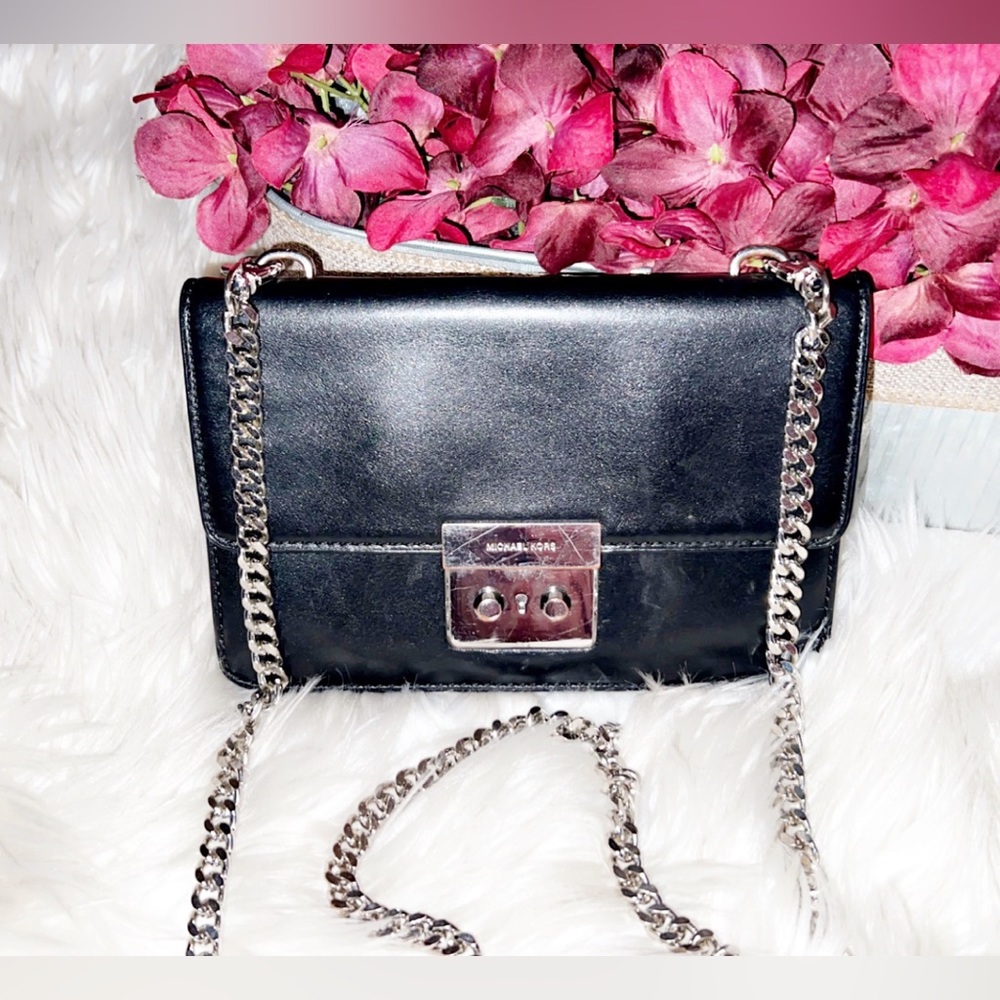 MICHAEL KORS Envelope Crossbody Bag
